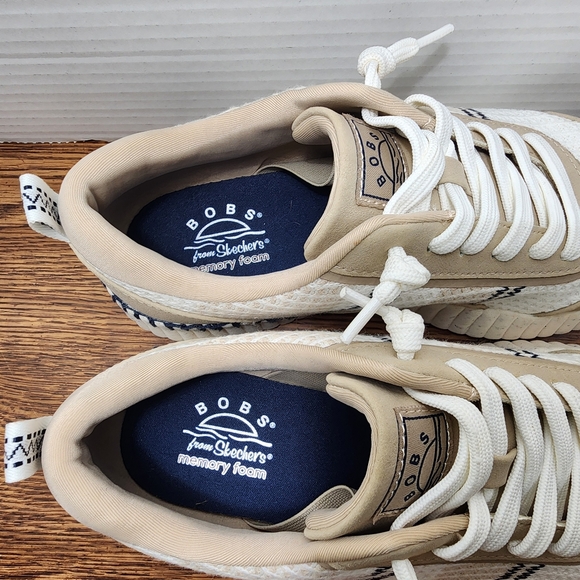 SKECHERS: BOBS Comfort Shoes - Nude - Size 8 - Excellent condition - Picture 9 of 13